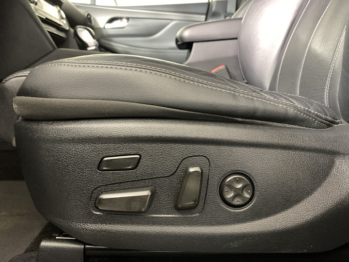 HYUNDAI Santa Fe 2.2, 2019 года, Автоматическая, БЕЛЫЙ