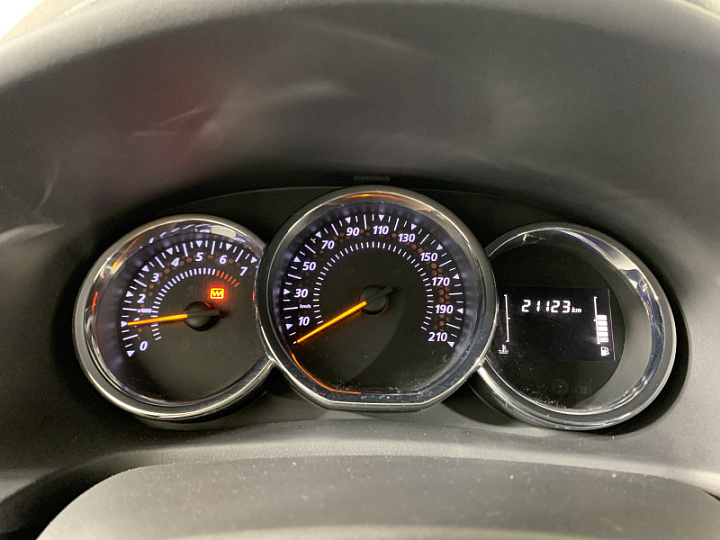 RENAULT Logan 1.6, 2020 года, Механика, КОРИЧНЕВЫЙ