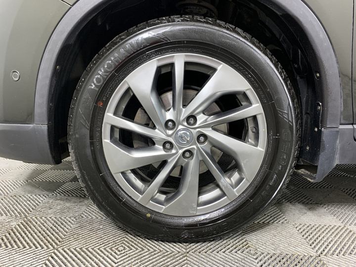 NISSAN X-Trail 2.5, 2016 года, Вариатор, ОЛИВКОВЫЙ