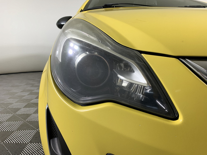 Opel Corsa 1.4, 2013 года, Автоматическая, желтый
