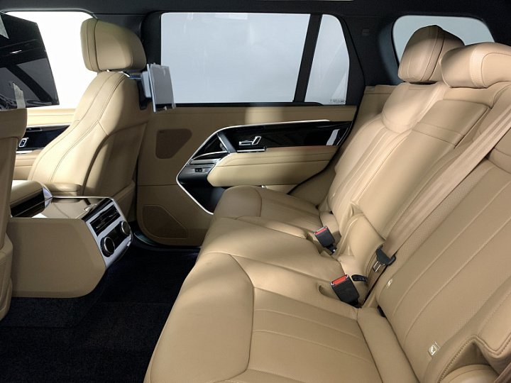 Land Rover Range Rover 4.4, 2023 года, Автоматическая, ЧЕРНЫЙ