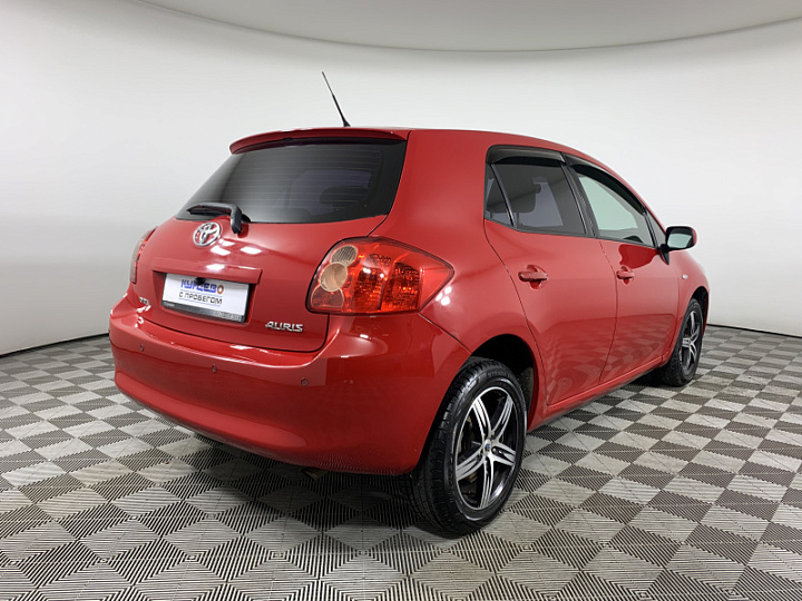 TOYOTA Auris 1.4, 2007 года, Механика, КРАСНЫЙ