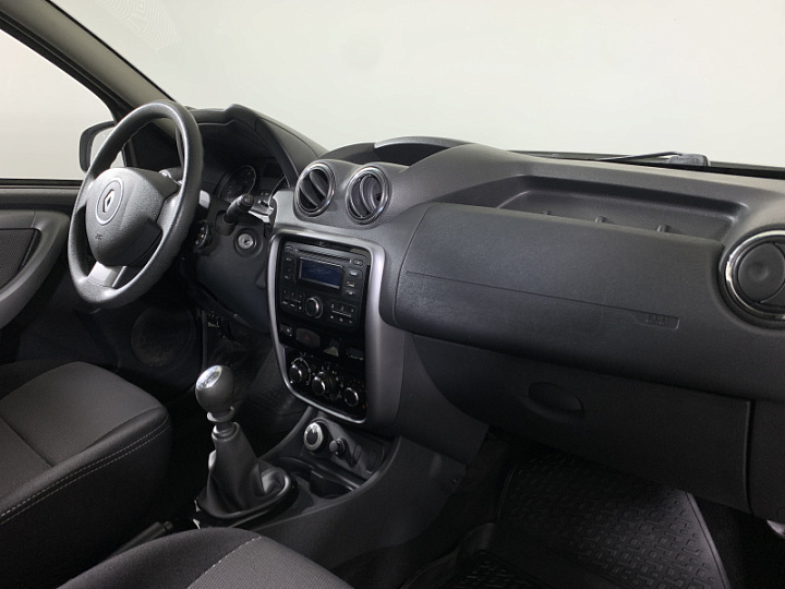 RENAULT Duster 1.6, 2013 года, Механика, БЕЖЕВЫЙ