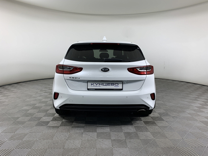 KIA Ceed 1.6, 2020 года, Автоматическая, БЕЛЫЙ