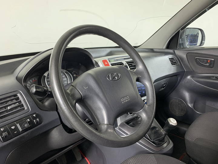 HYUNDAI Tucson 2, 2011 года, Механика, СЕРЫЙ