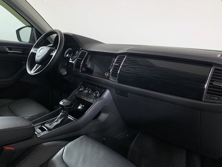 SKODA Kodiaq 2, 2018 года, Робот, КОРИЧНЕВЫЙ