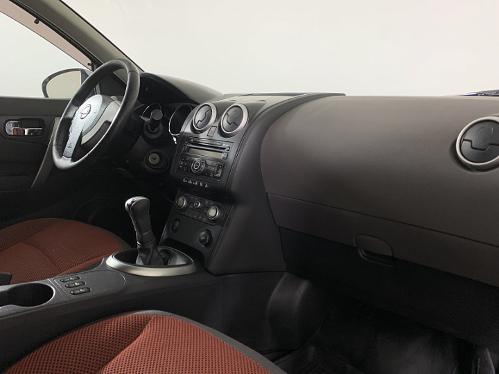 NISSAN Qashqai 1.6, 2007 года, Механика, Серебристый