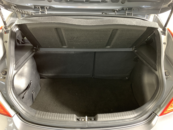 HYUNDAI Solaris 1.6, 2014 года, Автоматическая, Черно-Серый