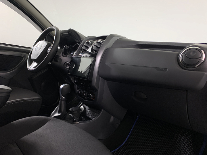 RENAULT Duster 2, 2018 года, Автоматическая, Серебристо-желтый
