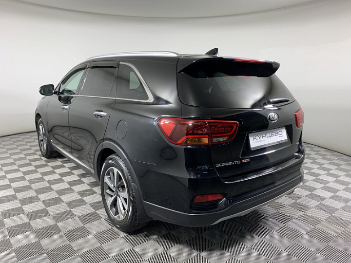KIA Sorento 2.2, 2018 года, Автоматическая, ЧЕРНЫЙ