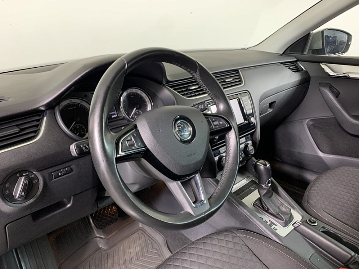 SKODA Octavia 1.4, 2016 года, Робот, БЕЖЕВЫЙ