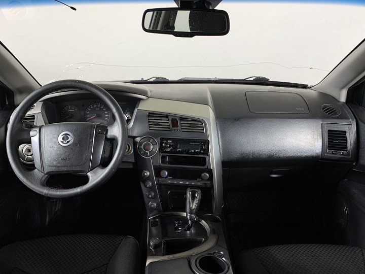 SsangYong Kyron 2, 2013 года, Автоматическая, Серебристый