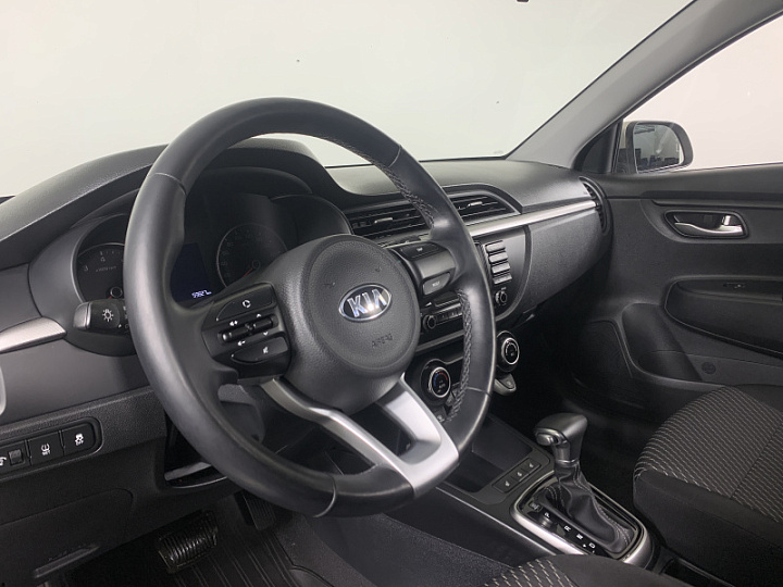 KIA Rio 1.6, 2018 года, Автоматическая, БЕЖЕВЫЙ