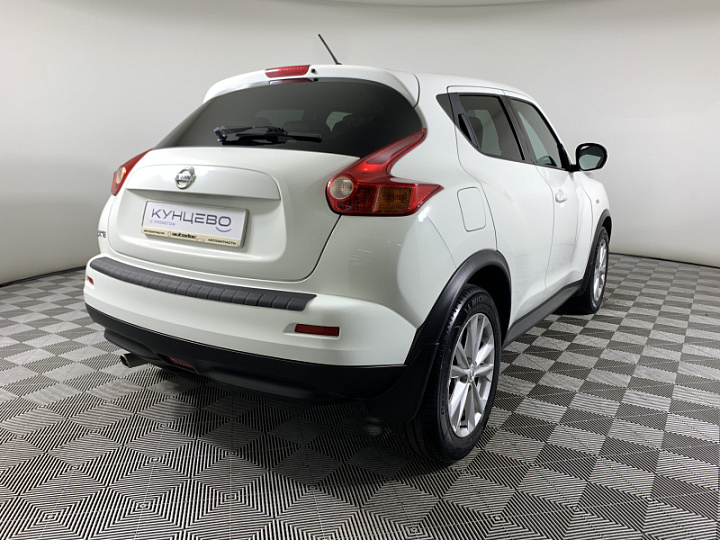 NISSAN Juke 1.6, 2012 года, Вариатор, БЕЛЫЙ