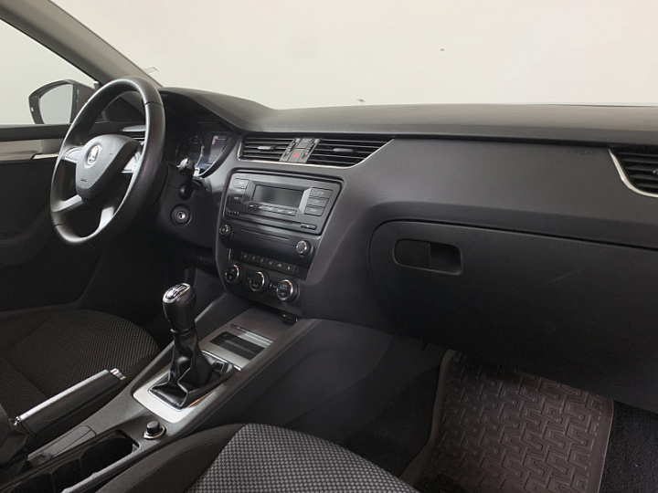 SKODA Octavia 1.4, 2014 года, Механика, КОРИЧНЕВЫЙ