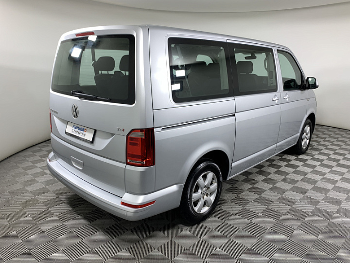 VOLKSWAGEN Caravelle 2, 2016 года, Робот, Серебристый