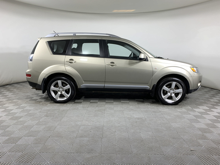 MITSUBISHI Outlander 2.4, 2008 года, Вариатор, БЕЖЕВЫЙ