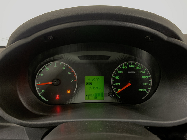Lada Granta 1.6, 2017 года, Механика, БЕЛЫЙ