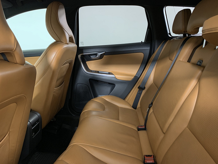VOLVO XC60 2.4, 2013 года, Автоматическая, БОРДОВЫЙ