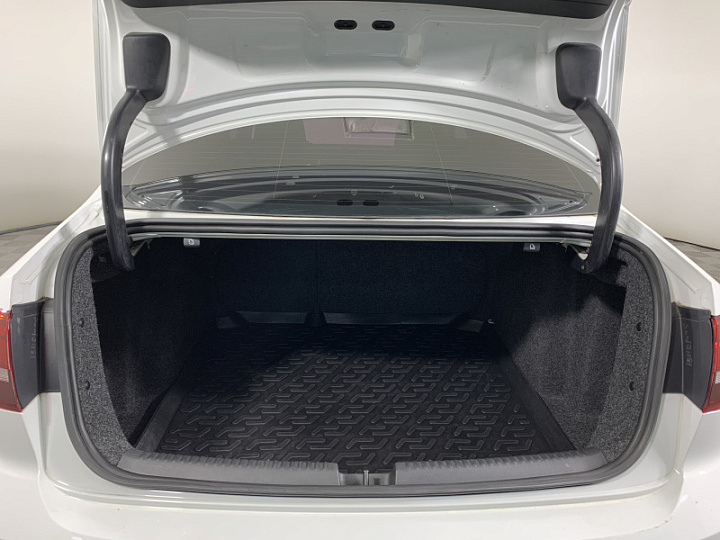 VOLKSWAGEN Jetta 1.6, 2016 года, Автоматическая, БЕЛЫЙ