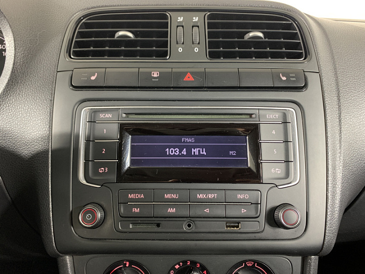 VOLKSWAGEN Polo 1.6, 2013 года, Автоматическая, ЧЕРНЫЙ