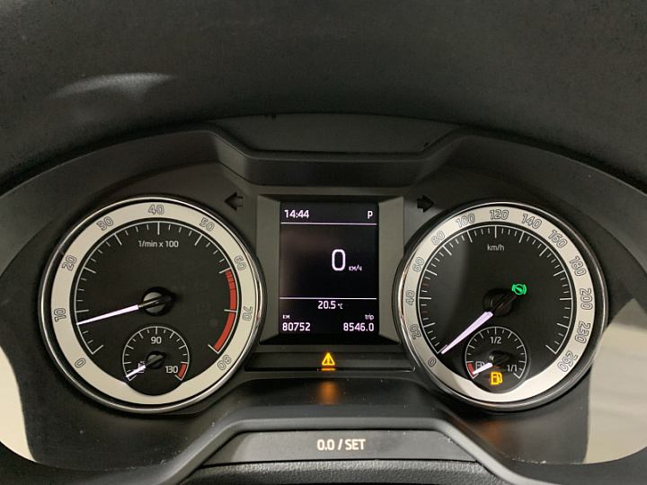 SKODA Octavia 1.4, 2019 года, Робот, КОРИЧНЕВЫЙ