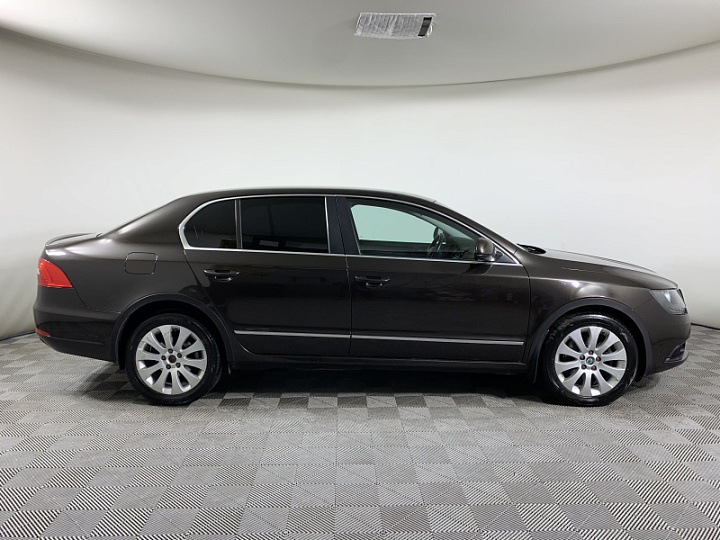 Skoda Superb 1.8, 2015 года, Робот, Коричневый