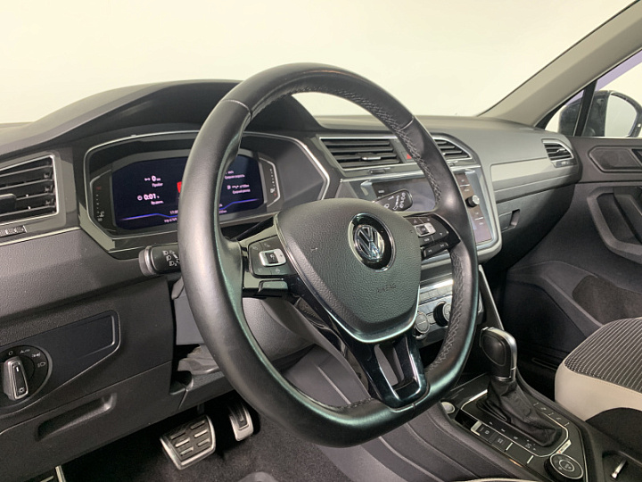VOLKSWAGEN Tiguan 1.4, 2019 года, Робот, ЧЕРНЫЙ