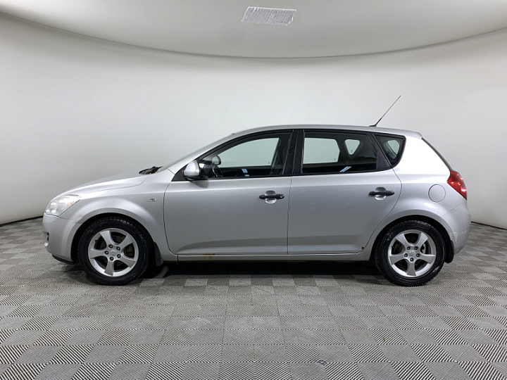 KIA Ceed 1.6, 2008 года, Механика, Серебристый