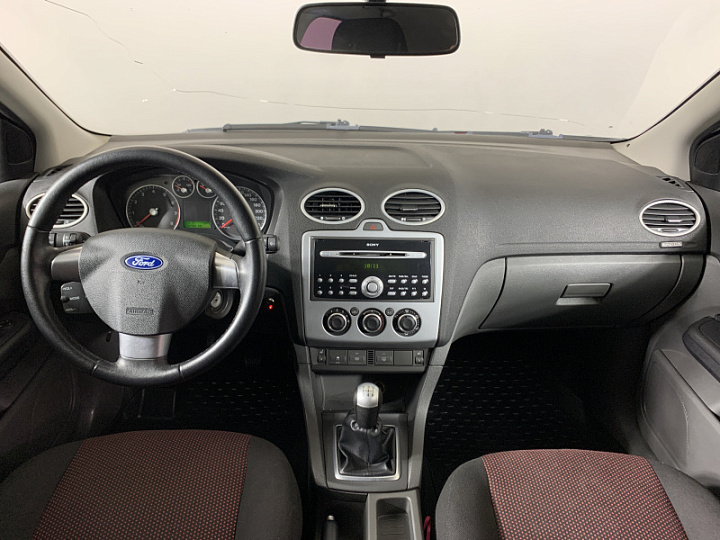 FORD Focus 1.8, 2006 года, Механика, Вишневый