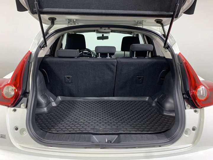 NISSAN Juke 1.6, 2013 года, Вариатор, БЕЛЫЙ