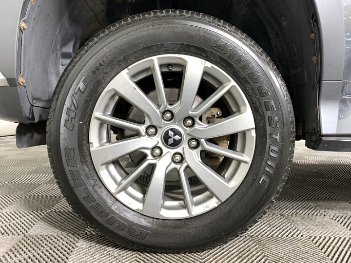 MITSUBISHI Pajero Sport 2.4, 2018 года, Автоматическая, СЕРЫЙ