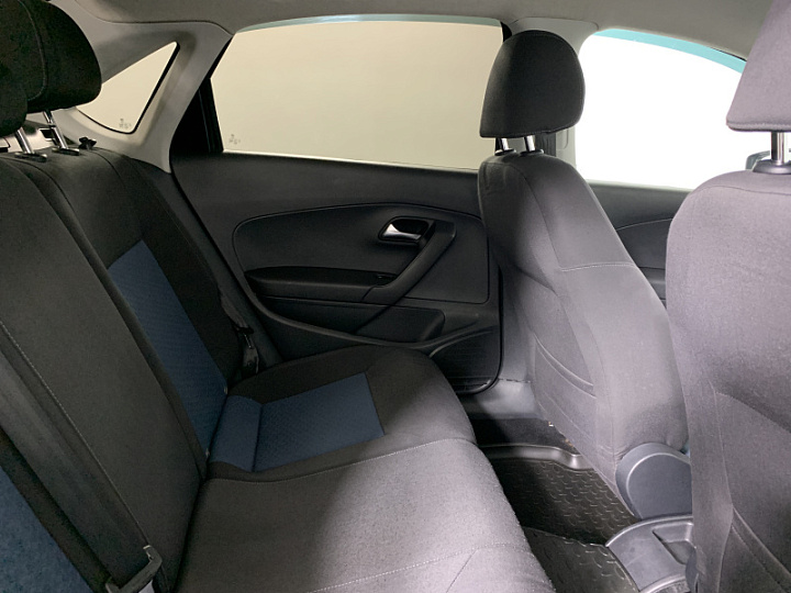 VOLKSWAGEN Polo 1.6, 2013 года, Автоматическая, ЧЕРНЫЙ