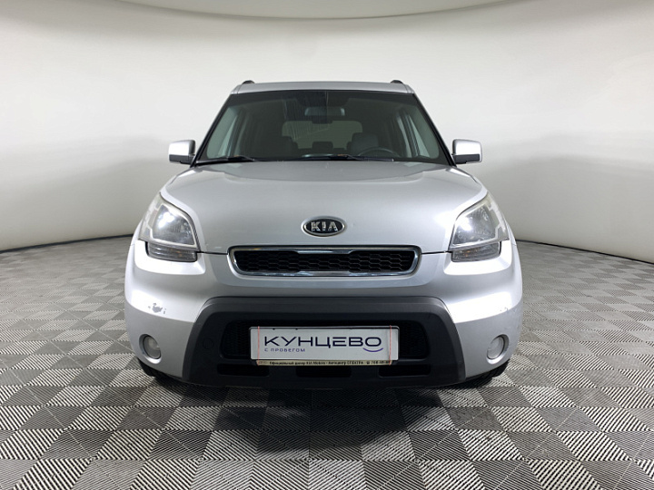KIA Soul 1.6, 2010 года, Автоматическая, Серебристый