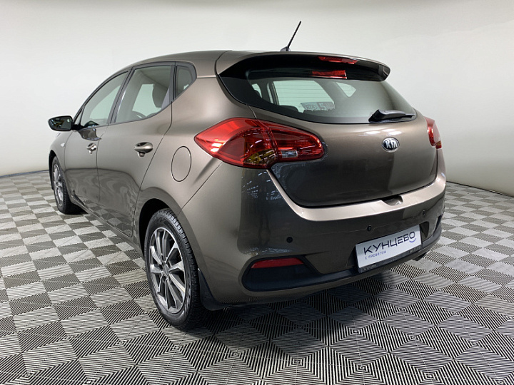 KIA Ceed 1.6, 2015 года, Механика, КОРИЧНЕВЫЙ