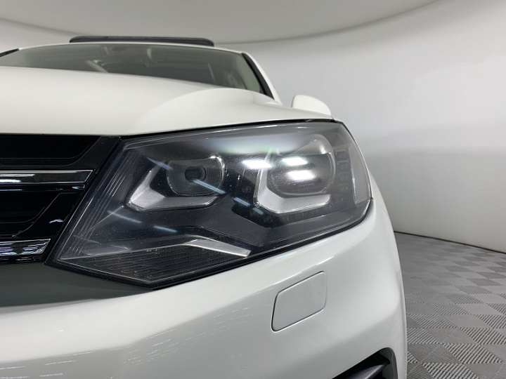 VOLKSWAGEN Touareg 3.6, 2011 года, Автоматическая, БЕЛЫЙ
