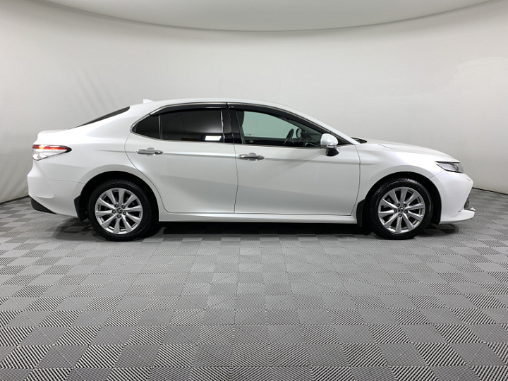 TOYOTA Camry 2.5, 2019 года, Автоматическая, БЕЛЫЙ