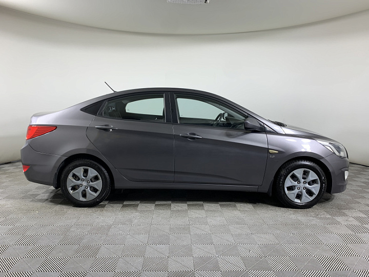 HYUNDAI Solaris 1.6, 2015 года, Автоматическая, ТЕМНО-СЕРЫЙ