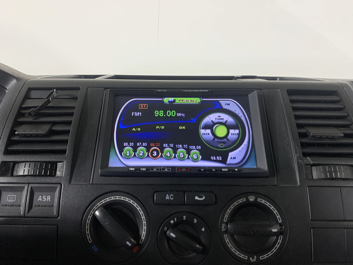 VOLKSWAGEN Transporter 1.9, 2004 года, Механика, БЕЛЫЙ