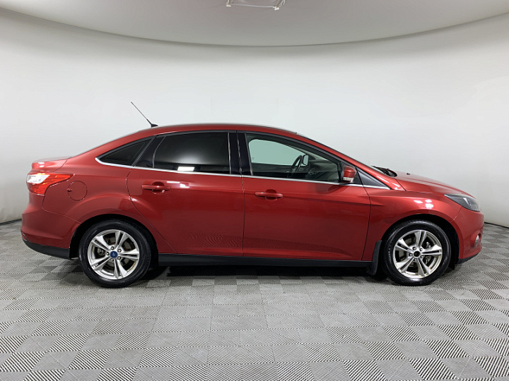 FORD Focus 1.6, 2013 года, Механика, КРАСНЫЙ