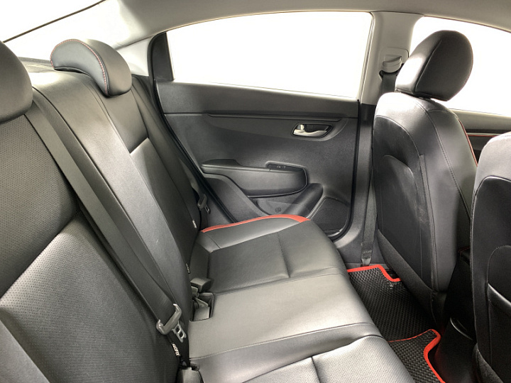 KIA Rio 1.6, 2020 года, Автоматическая, БЕЛЫЙ