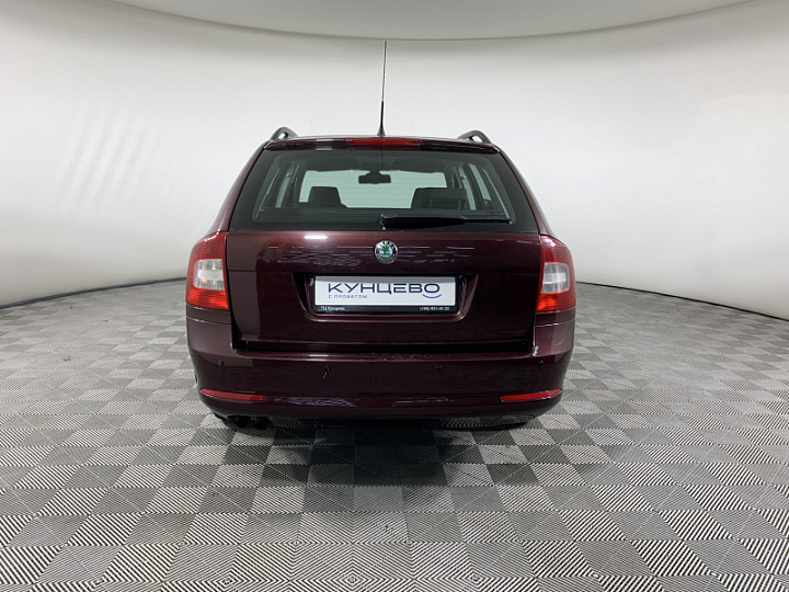 SKODA Octavia 1.8, 2010 года, Автоматическая, БОРДОВЫЙ