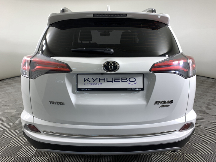 TOYOTA RAV4 2.5, 2018 года, Автоматическая, БЕЛЫЙ
