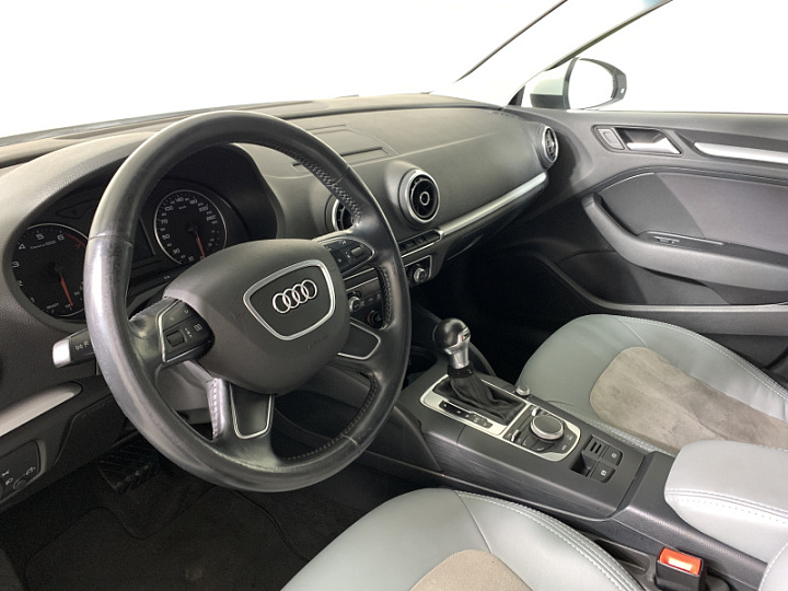 AUDI A3 1.4, 2015 года, Робот, БЕЛЫЙ