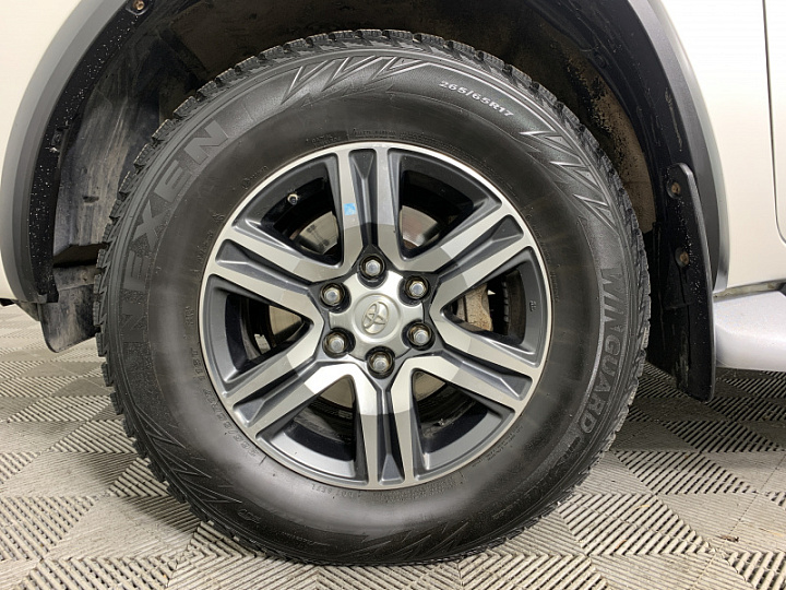 TOYOTA Fortuner 2.8, 2018 года, Автоматическая, БЕЛЫЙ