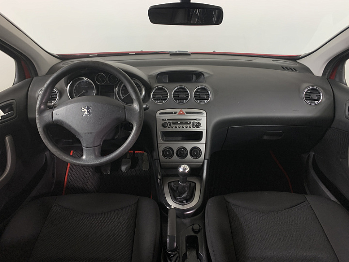 PEUGEOT 308 1.6, 2010 года, Механика, КРАСНЫЙ