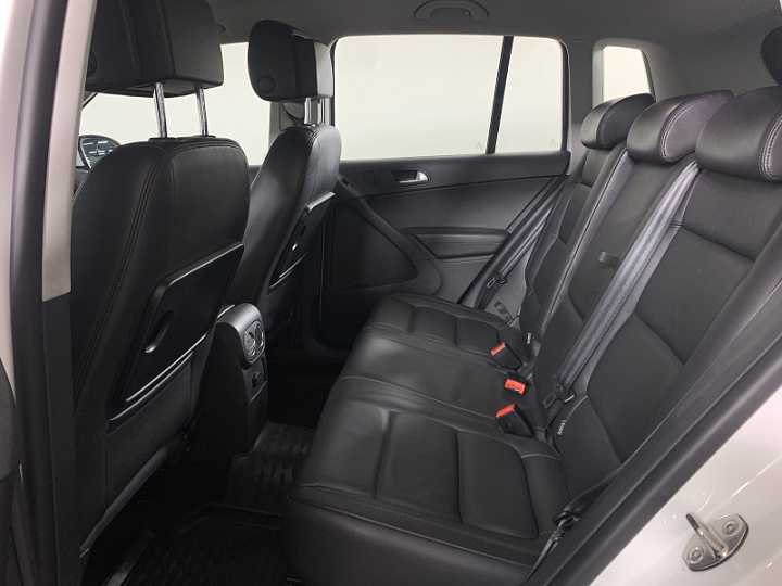 Volkswagen Tiguan 2, 2013 года, Автоматическая, Не определен