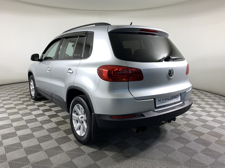 VOLKSWAGEN Tiguan 2, 2011 года, Автоматическая, Серебристый
