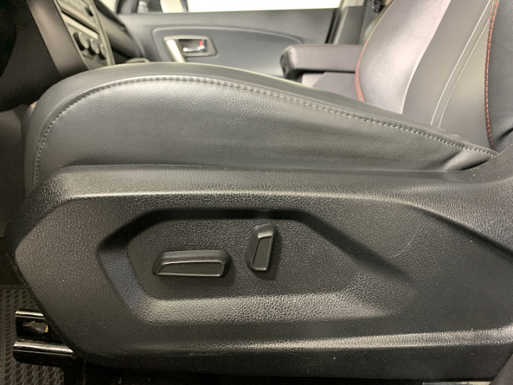 FAW Besturn X80 2, 2018 года, Автоматическая, ЧЕРНЫЙ