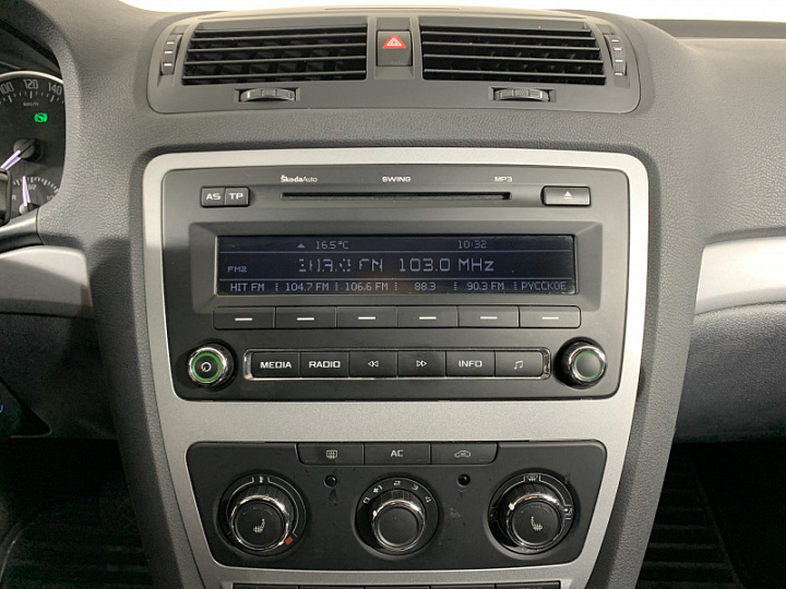 SKODA Octavia 1.8, 2012 года, Автоматическая, ТЕМНО-СЕРЫЙ